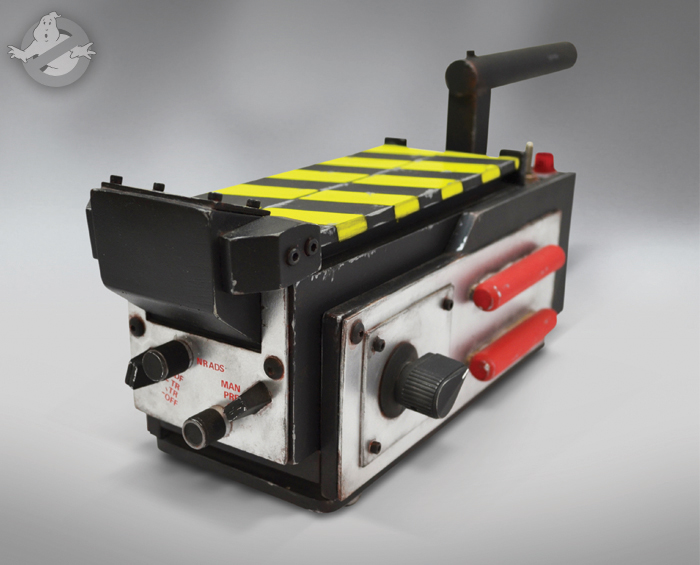 Info e Preordini] Hollywood Collectibles: Ghost Trap “Ghostbusters” Prop  Replica - Gokin.it by MetalRobot